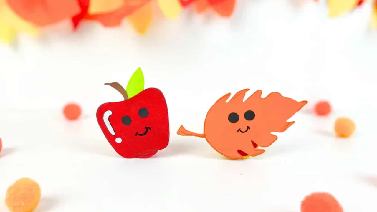 Apple and Leaf Rocking Bottle Cap Craft.