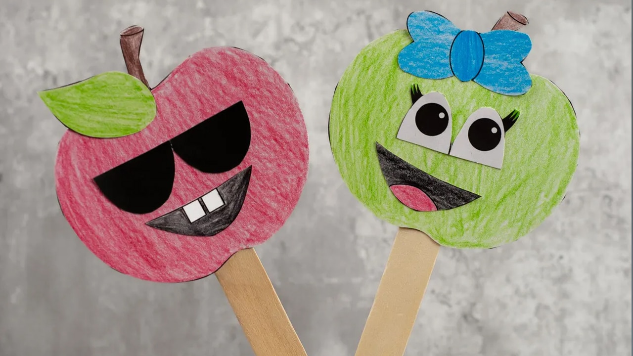 Free Printable Apple Puppet Template and Craft.