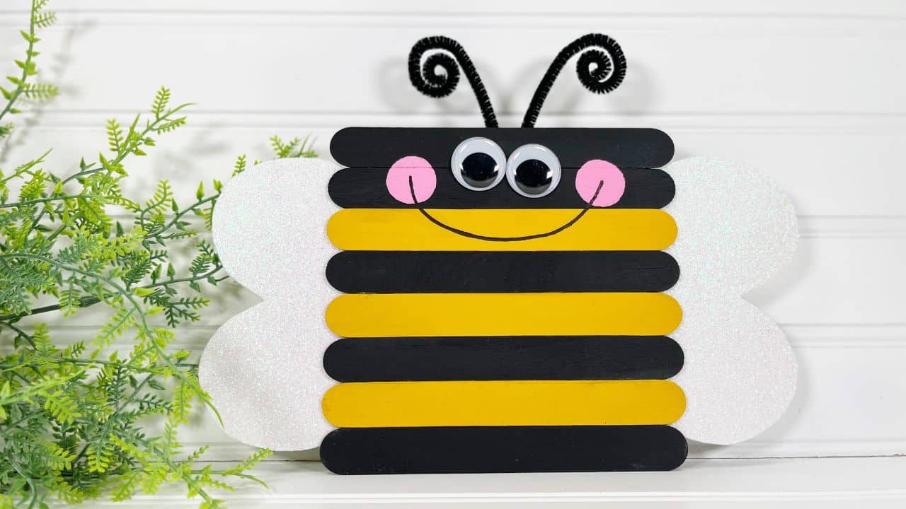 Dollar Store Popsicle Stick Bee Craft (Free Printable)