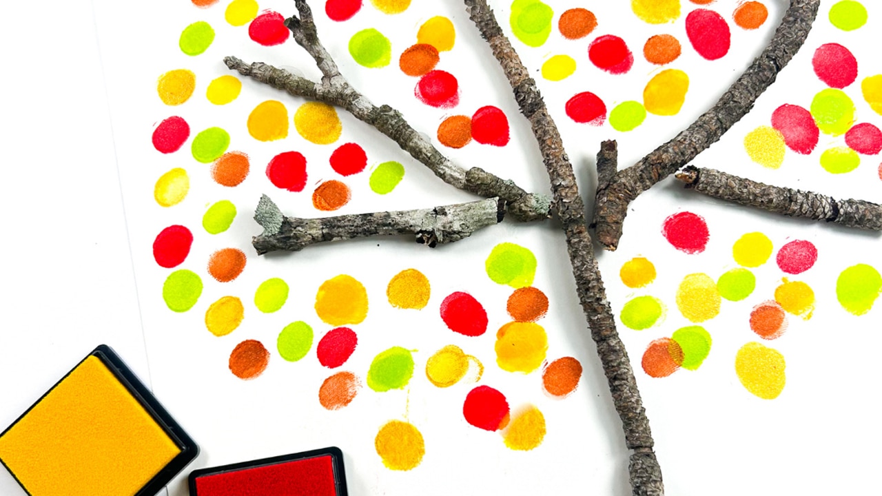 Fall Fingerprint Tree Craft.